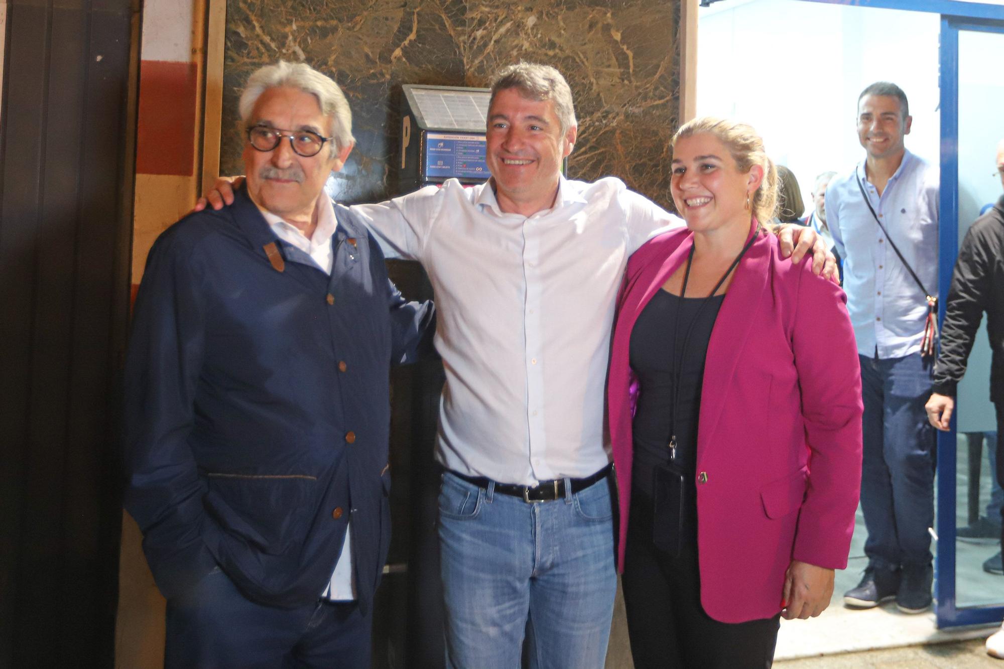 PP y VOX celebran sus resultados electorales en Orihuela