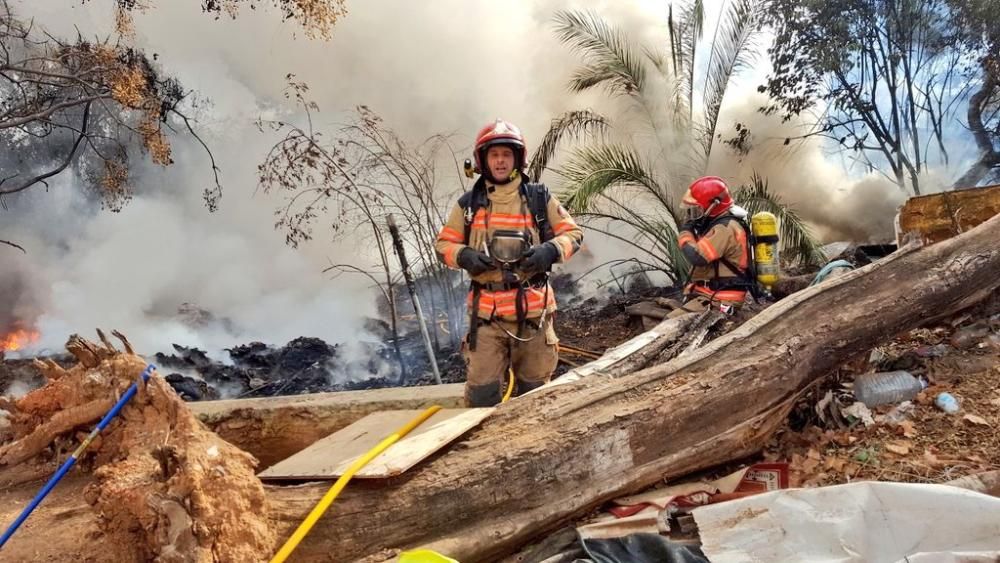 Incendio en una alquería de Castelló