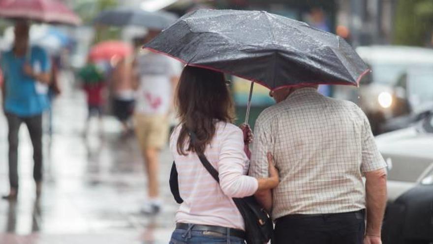 La lluvia se deja notar en la provincia de Alicante durante el primer fin de semana de junio.