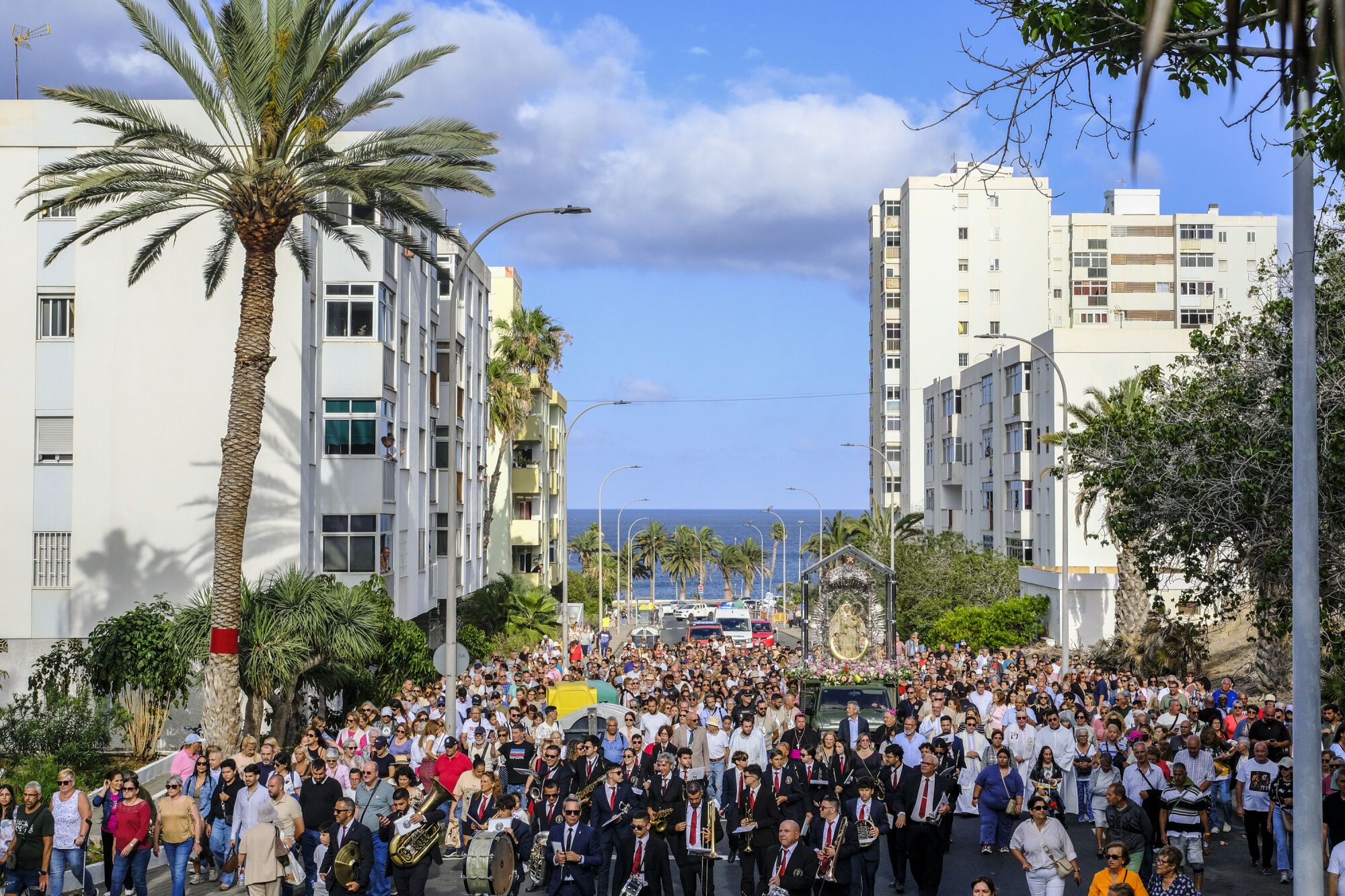 La Virgen del Pino del Materno a la Catedral