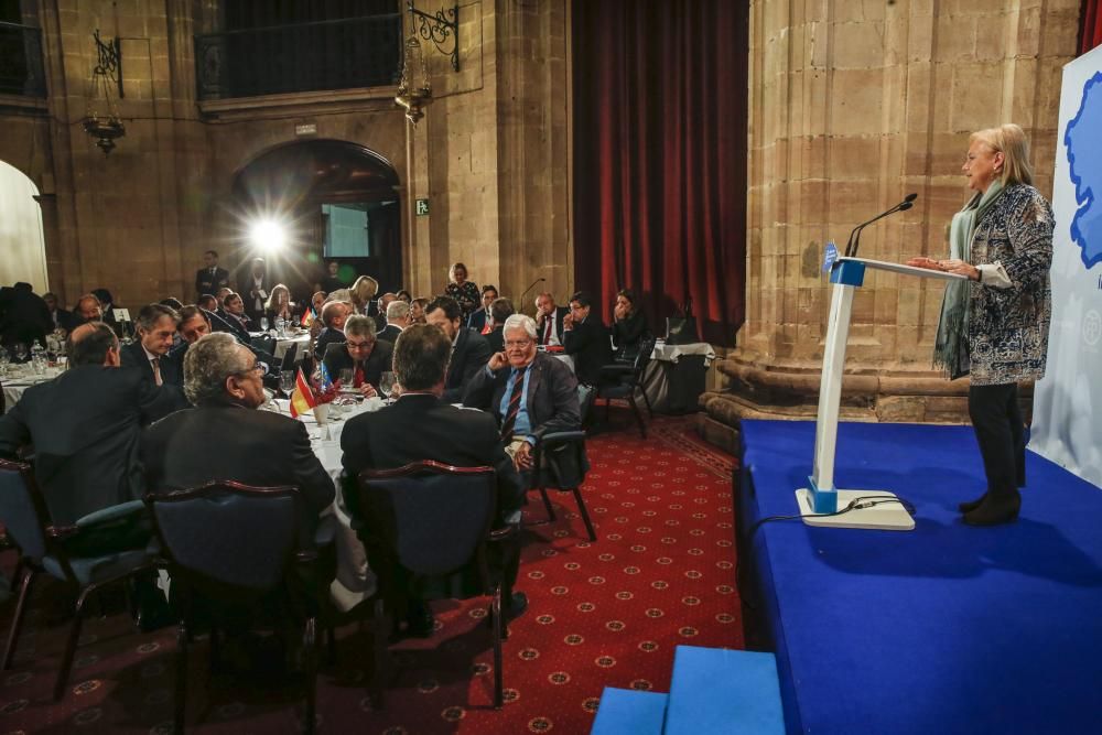 Íñigo de la Serna, Ministro de Fomento, analiza el "Presente y futuro de las infraestructuras en Asturias"