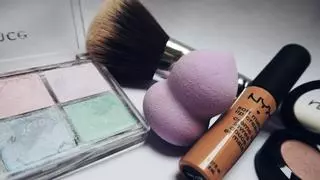 Este es el método definitivo para limpiar las esponjas de maquillaje: deberás hacerlo cada tres usos