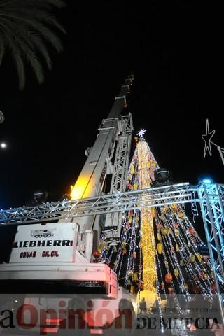 Encendido del Gran Árbol de Navidad de la Plaza Circular de Murcia