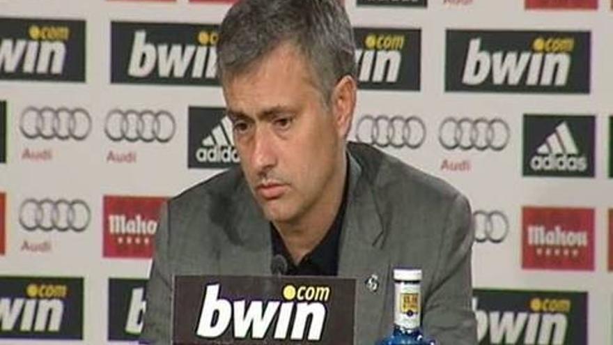 Mourinho: &quot;La presión es para el segundo&quot;