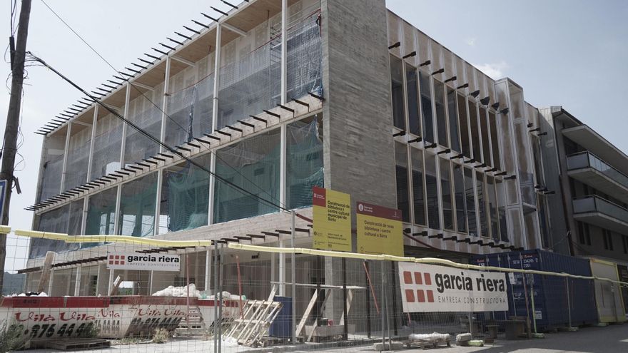 Súria encara la recta final de la nova biblioteca, que enllestirà al setembre