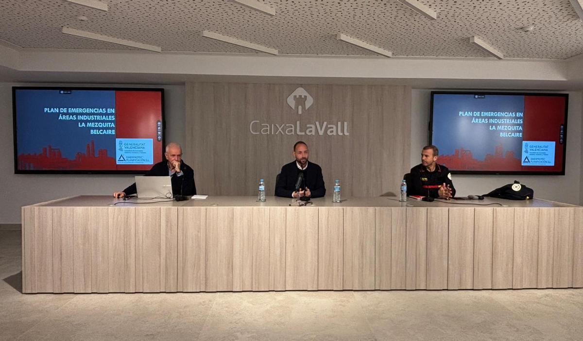 El acto ha tenido lugar en la sede de Caixa La Vall.