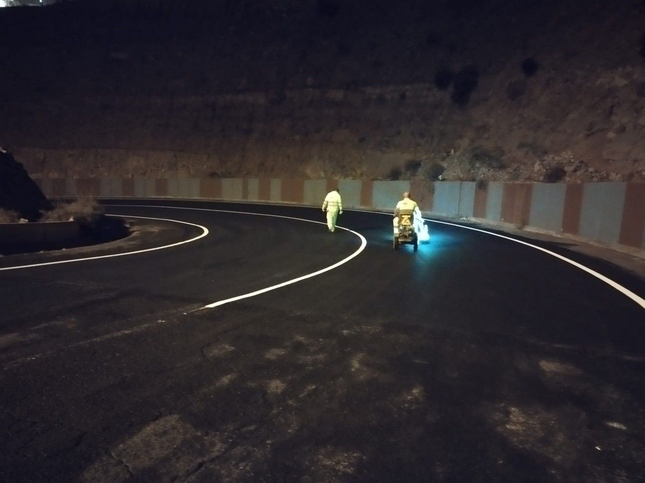 Reasfaltado enlace El Rincón y Las Arenas