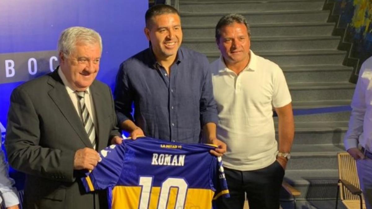 Boca Juniors firmó con Adidas