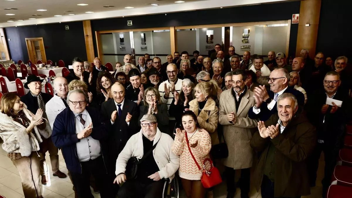 La música asturiana se rinde a la trayectoria de Juan Taboada en su homenaje en Gijón: "Marcó a muchos artistas"