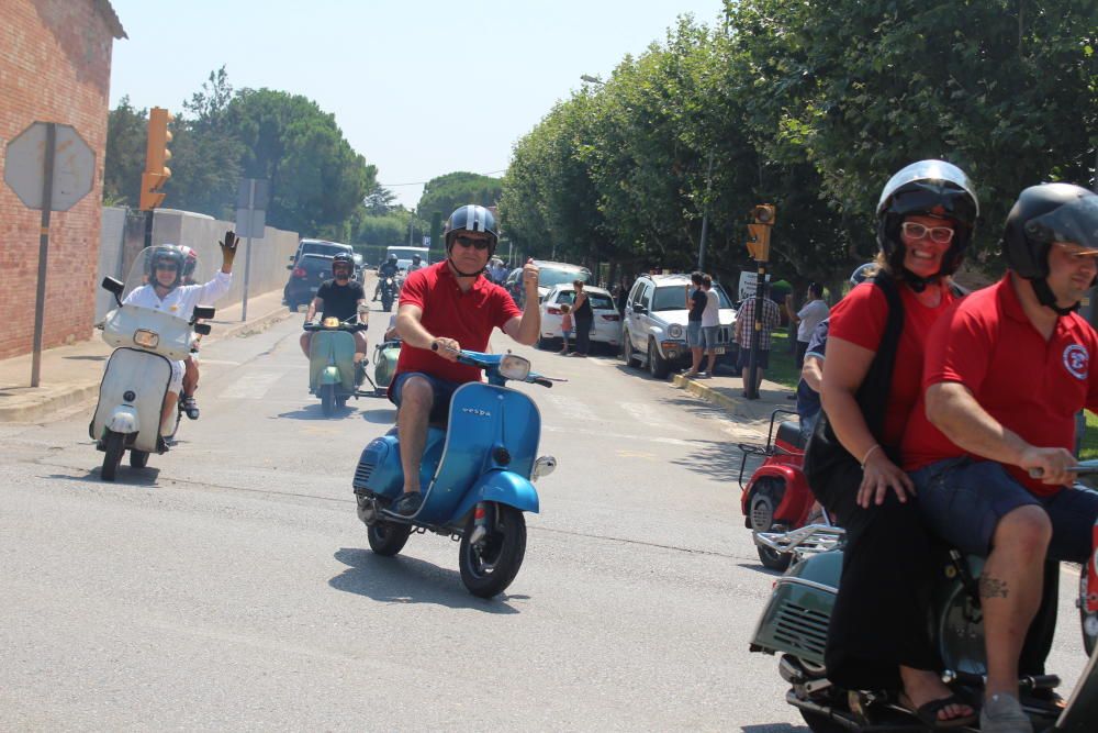 Fortià acull la 15a Trobada de Vespa i clàssiques