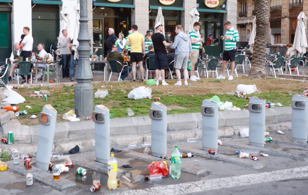Alcohol, policía, basura... aficionados del Celtic