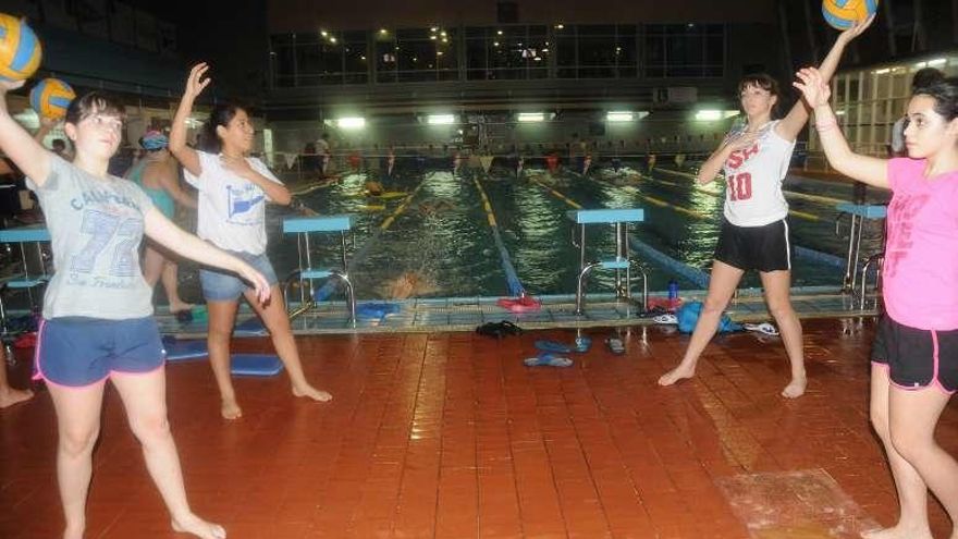 Varias fases de sus entrenamientos. E. A.