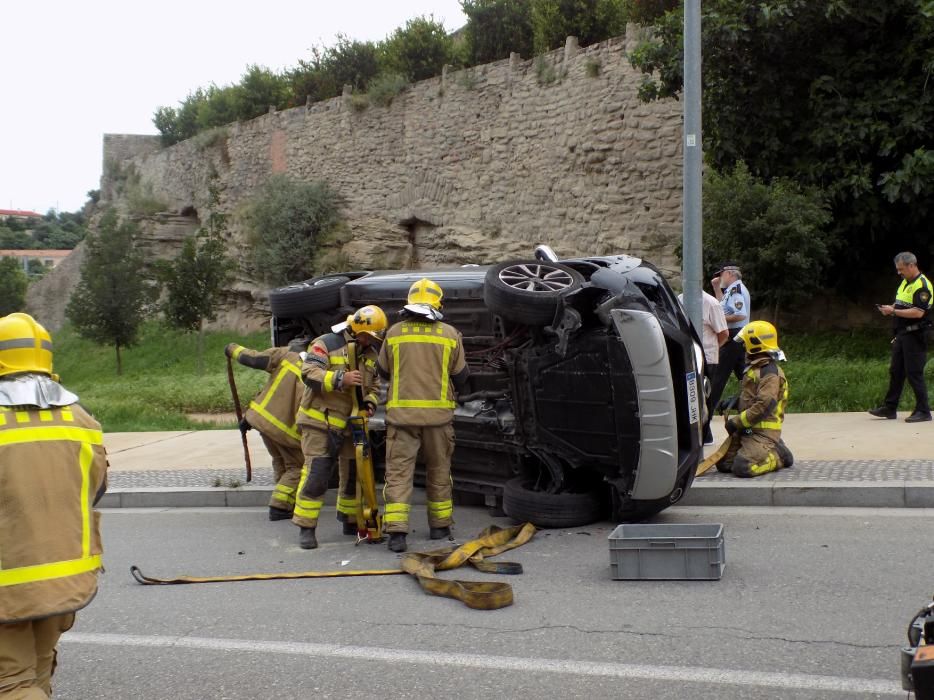 Aparatós accident al carrer de Sant Marc, a Manresa