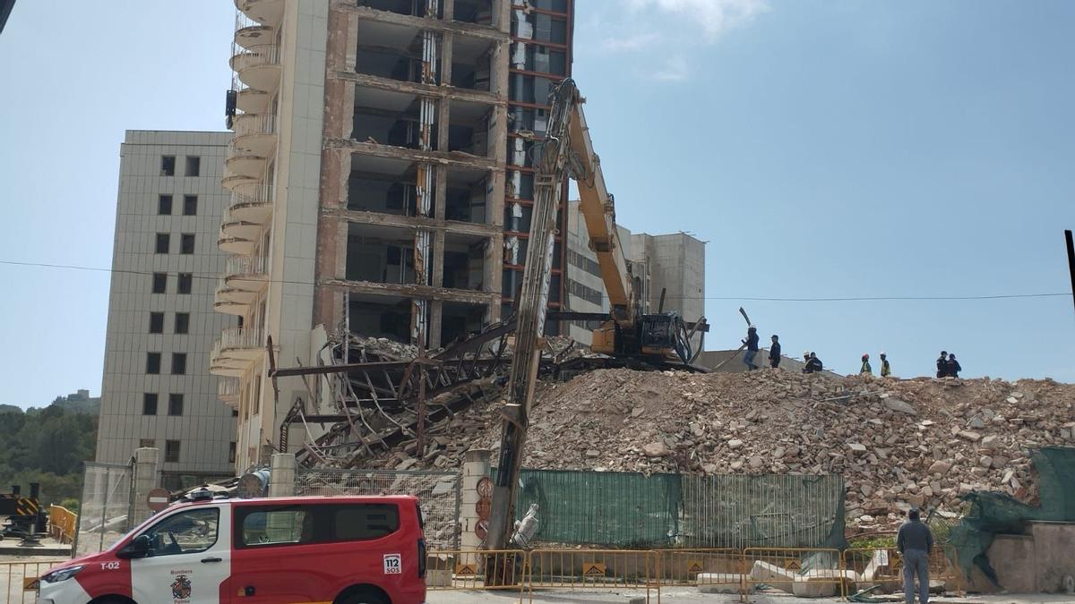 Un trabajador, herido tras sufrir un accidente en las obras de Son Dureta