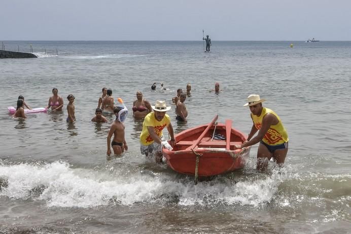 20/08/2017 MELENARA, TELDE.  Varada del Pescado en Melenara. Un grupo de señoras ataviadas de pescadoras representaron la venta tradicional del pescado por la playa de Melenara. FOTO: J. PÉREZ CURBELO