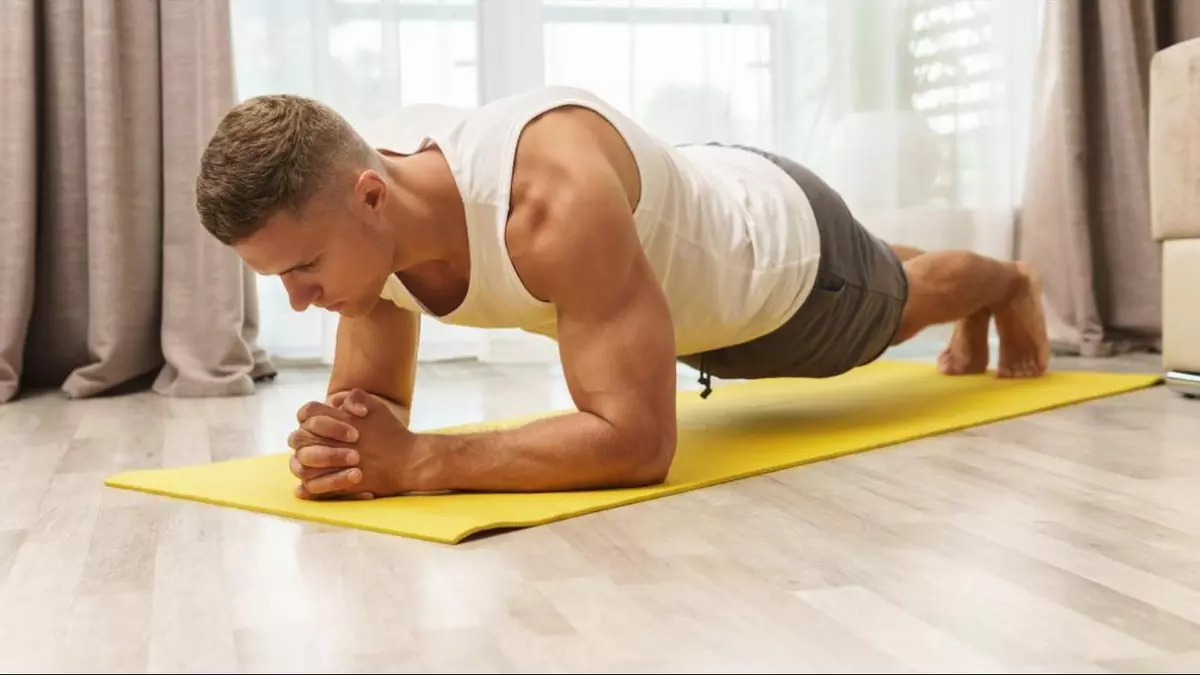 Alternativas a los tradicionales abdominales para tener un vientre plano este verano