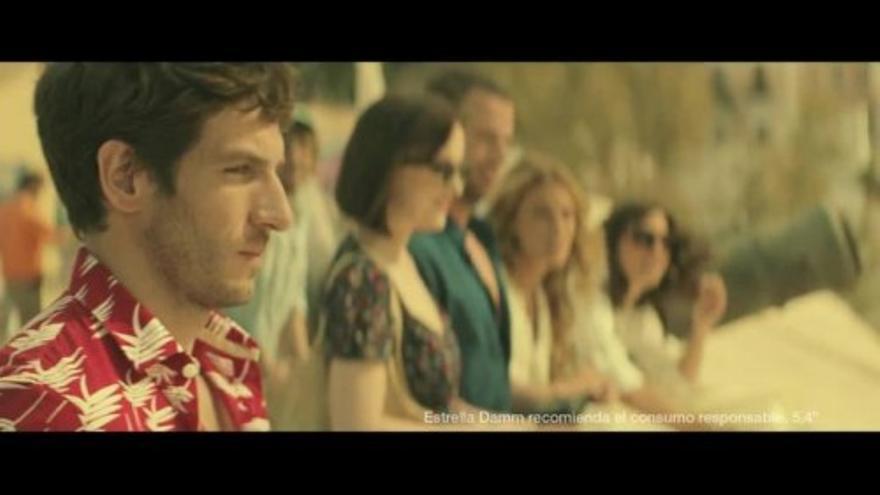Trailer zu Dakota Johnsons Videodreh auf Ibiza