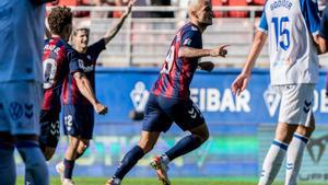 Resumen, goles y highlights del Eibar 3 - 0 Tenerife de la jornada 8 de LaLiga Hypermotion