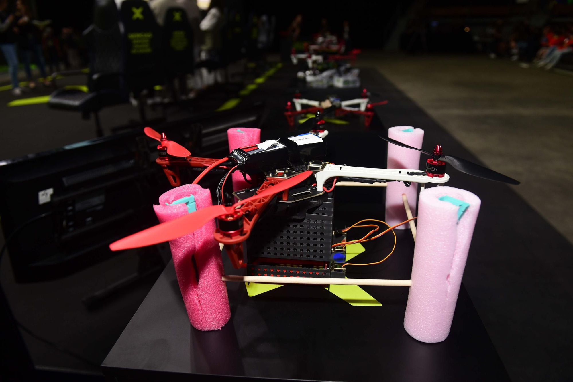 Liga Maker Drone: Abarrote en el Coliseum para un juego de altos vuelos