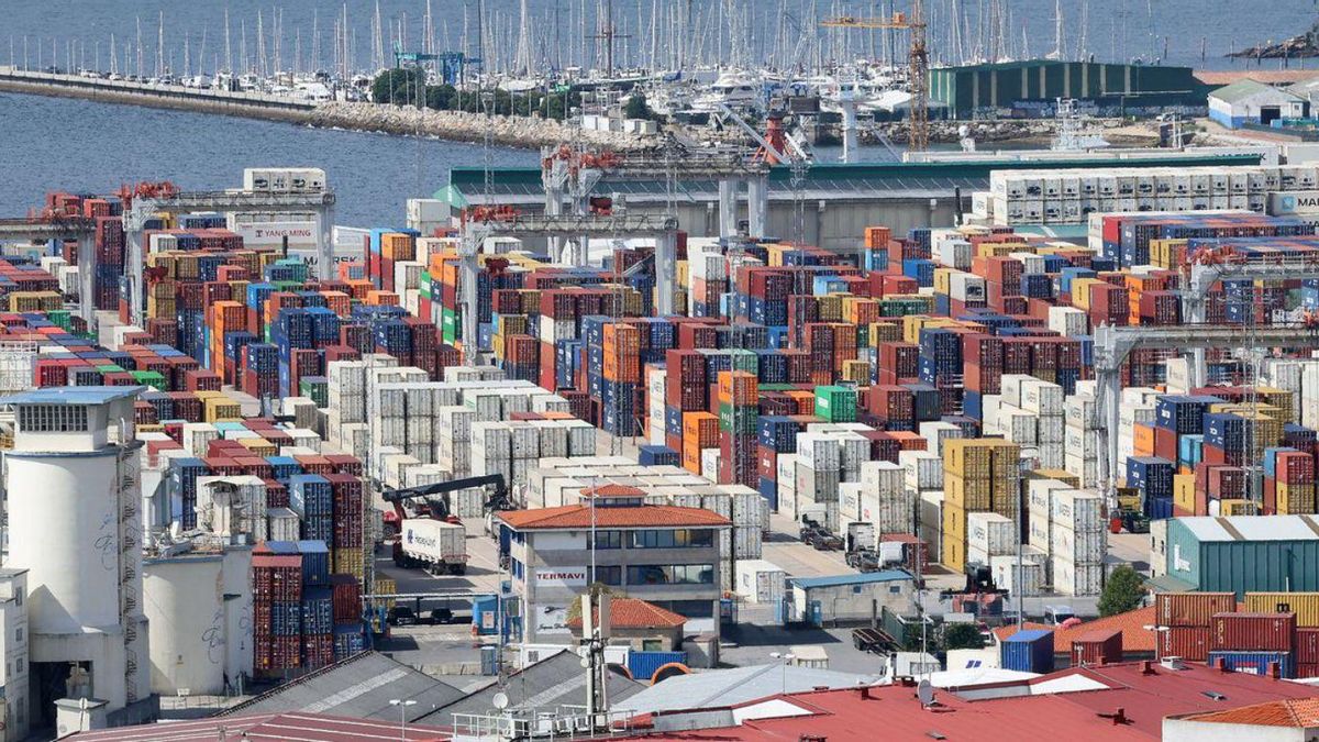 Vista general de la terminal de contenedores de Guixar, operada por Termavi.