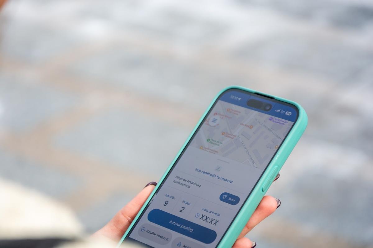 El acceso a los módulos de parking se hace a través de la app Torremolinos despega.