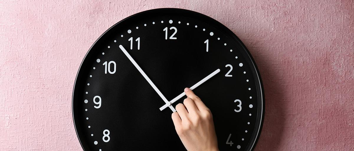 La irrupción de la pandemia aparcó el debate del cambio de hora en el seno de la UE.