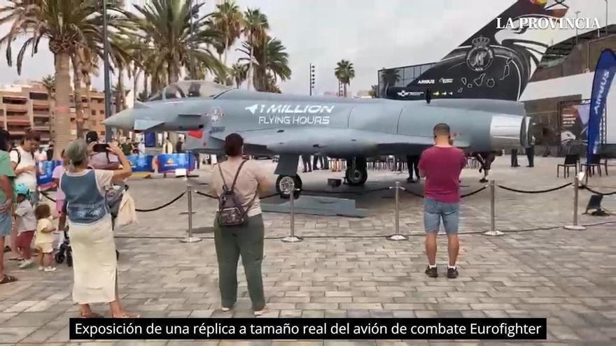 Exposición de una réplica a tamaño real del avión de combate Eurofighter
