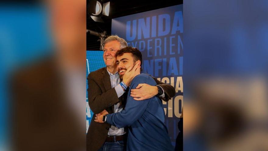 Raúl Santamaría con Alfonso Rueda en un mitin. 11 febrero 2024. Iñaki Abella