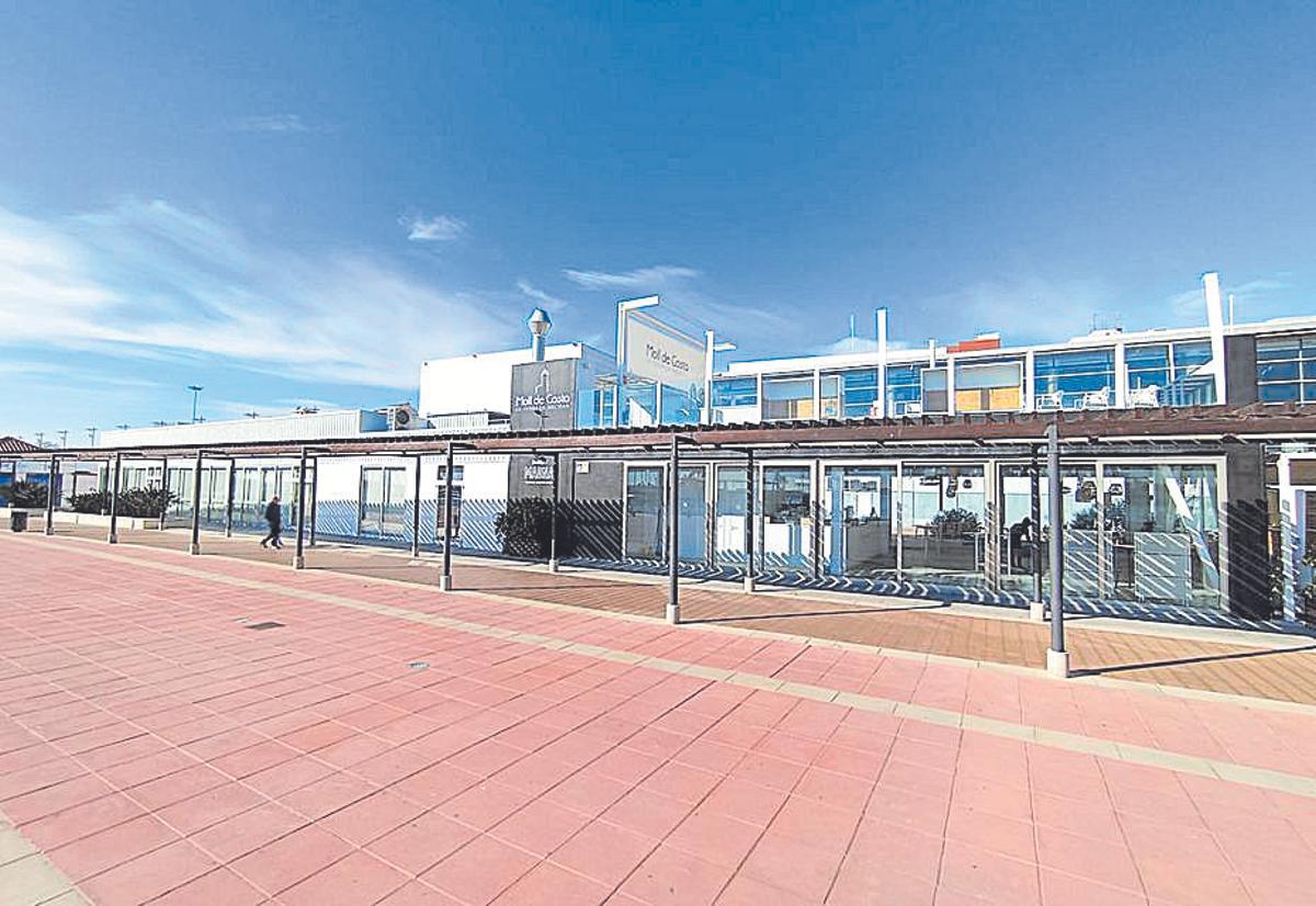 La sala Moll de Costa se encuentra en una zona privilegiada frente al puerto de Castellón.