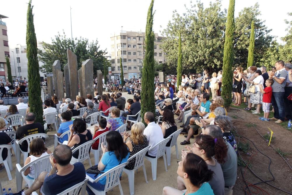 Inauguración del monumento homenaje a las víctimas del metro en el décimo aniversario del accidente