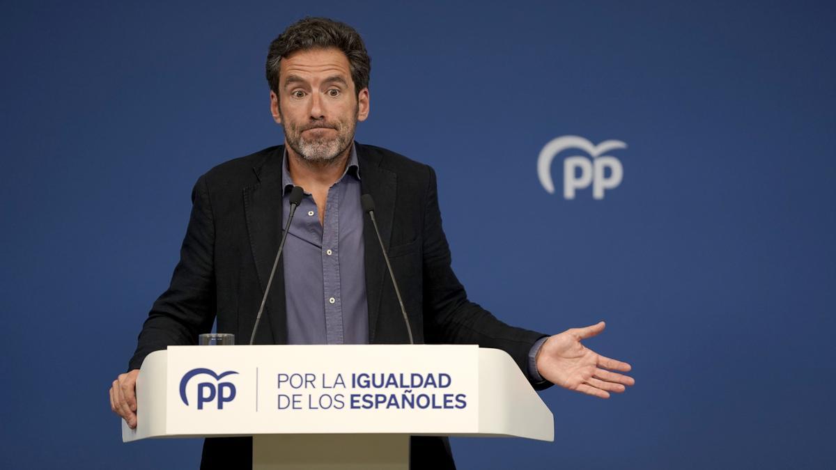 Borja Sémper en la rueda de prensa que ha ofrecido en el Partido Popular.