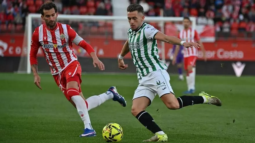 ¡El Almería consigue tres puntos claves en su lucha por la zona alta de la tabla!