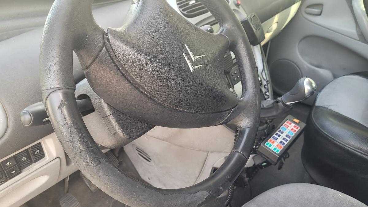 El interior de un coche patrulla de la Policía Nacional en Balears.