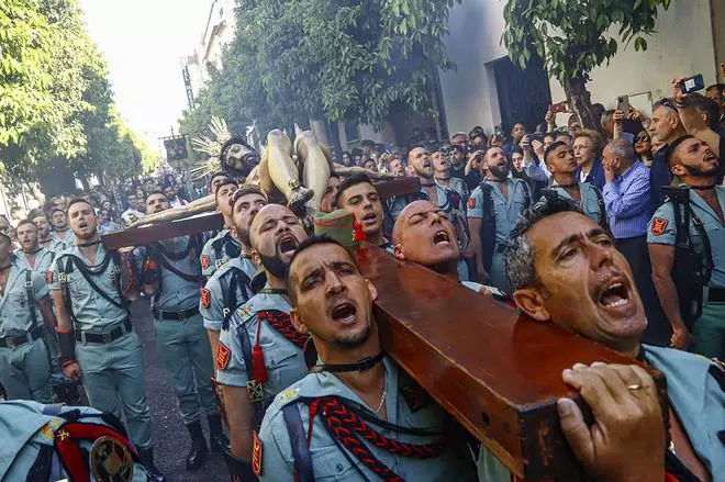 La Legión en el Vía Crucis de la Caridad