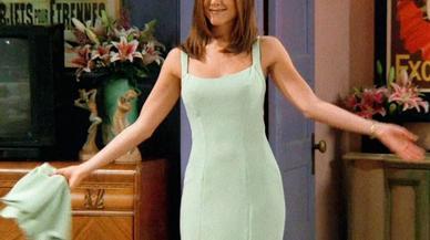 Jennifer Aniston deslumbrante con un vestido de &#039;Friends&#039; de hace 20 años y un nuevo corte de pelo