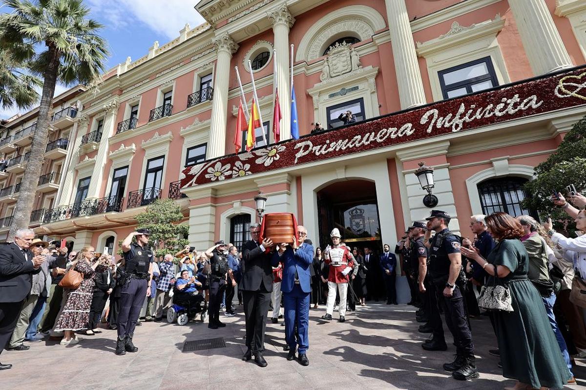 Las imágenes del entierro de José Ballesta en Murcia