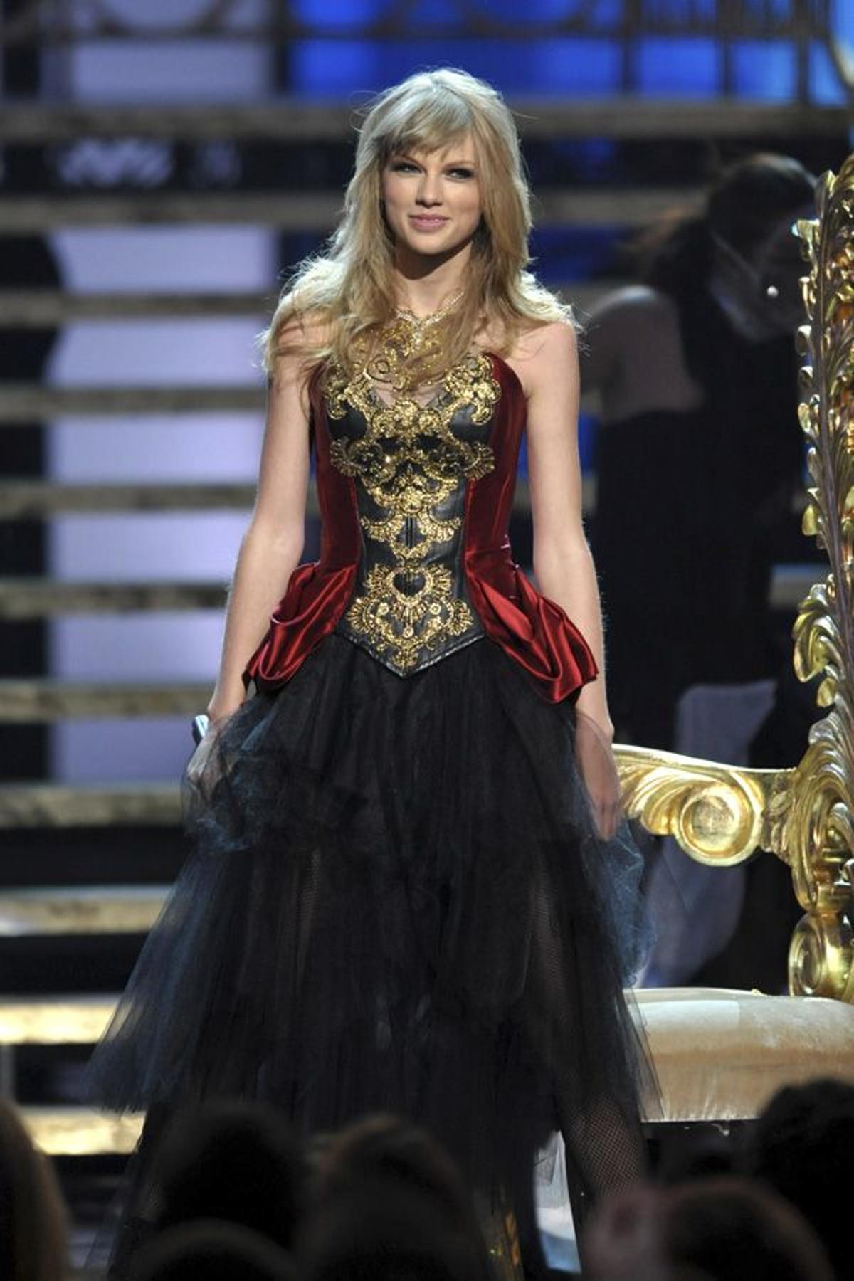 Looks más escandalosos AMA's: Taylor Swift 2012