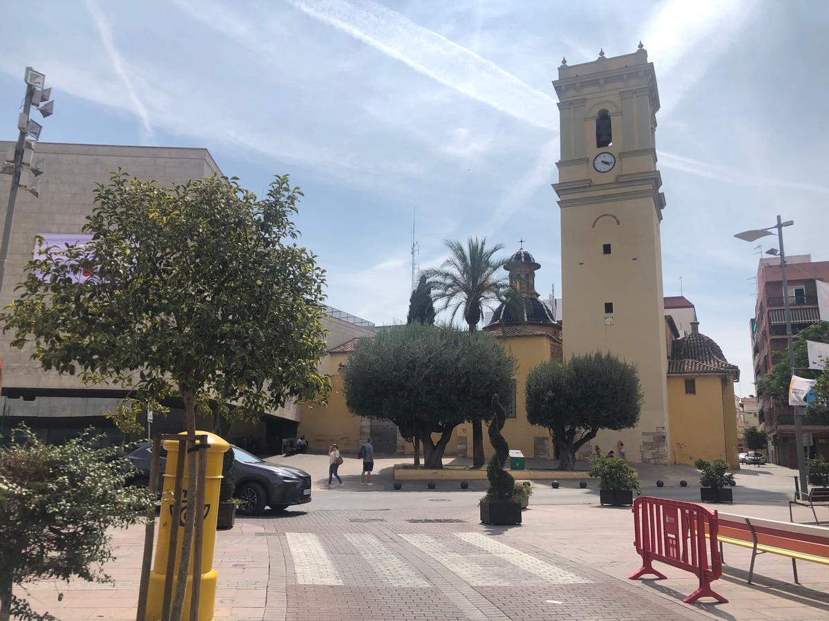 La iglesia de la Mare de Déu de l'Olivar de Alaquàs.