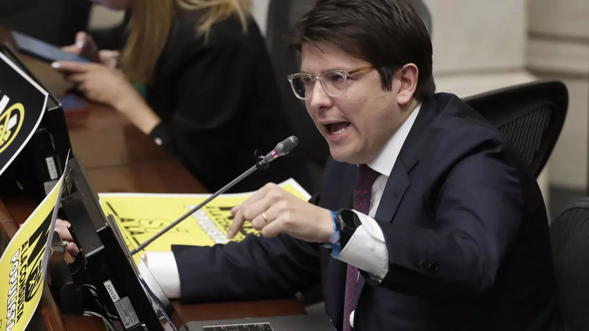 Muere Miguel Uribe Turbay, senador y precandidato colombiano, por las heridas del atentado que sufrió en junio