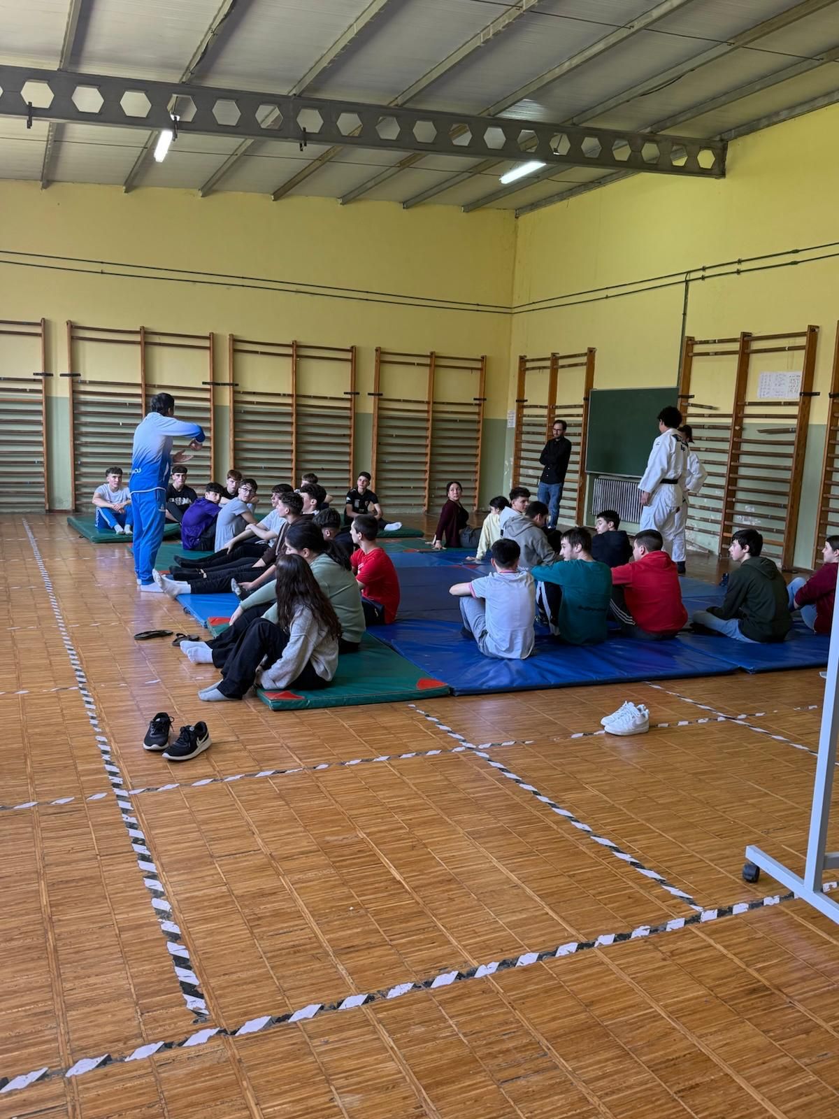 En imágenes: El instituto Arzobispo Valdés-Salas celebra sus terceras jornadas culturales