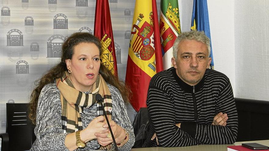 Bustamante dimite tras denunciar su mujer al Ayuntamiento de Mérida por despido