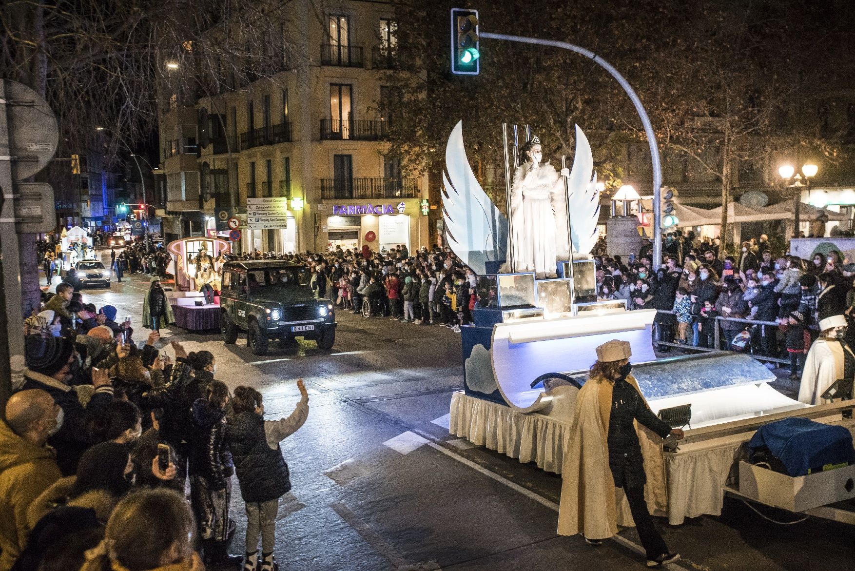 Busca't a les fotos de la Cavalcada de Manresa 2022