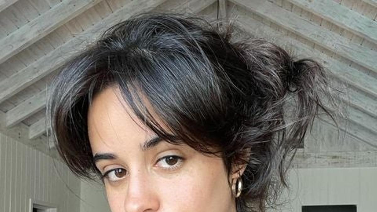 Camila Cabello se hace selfies sin maquillaje