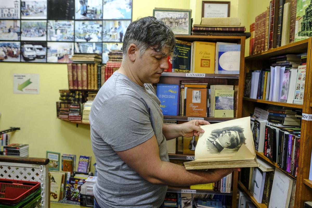 Librería de la Obra Social, en imágenes