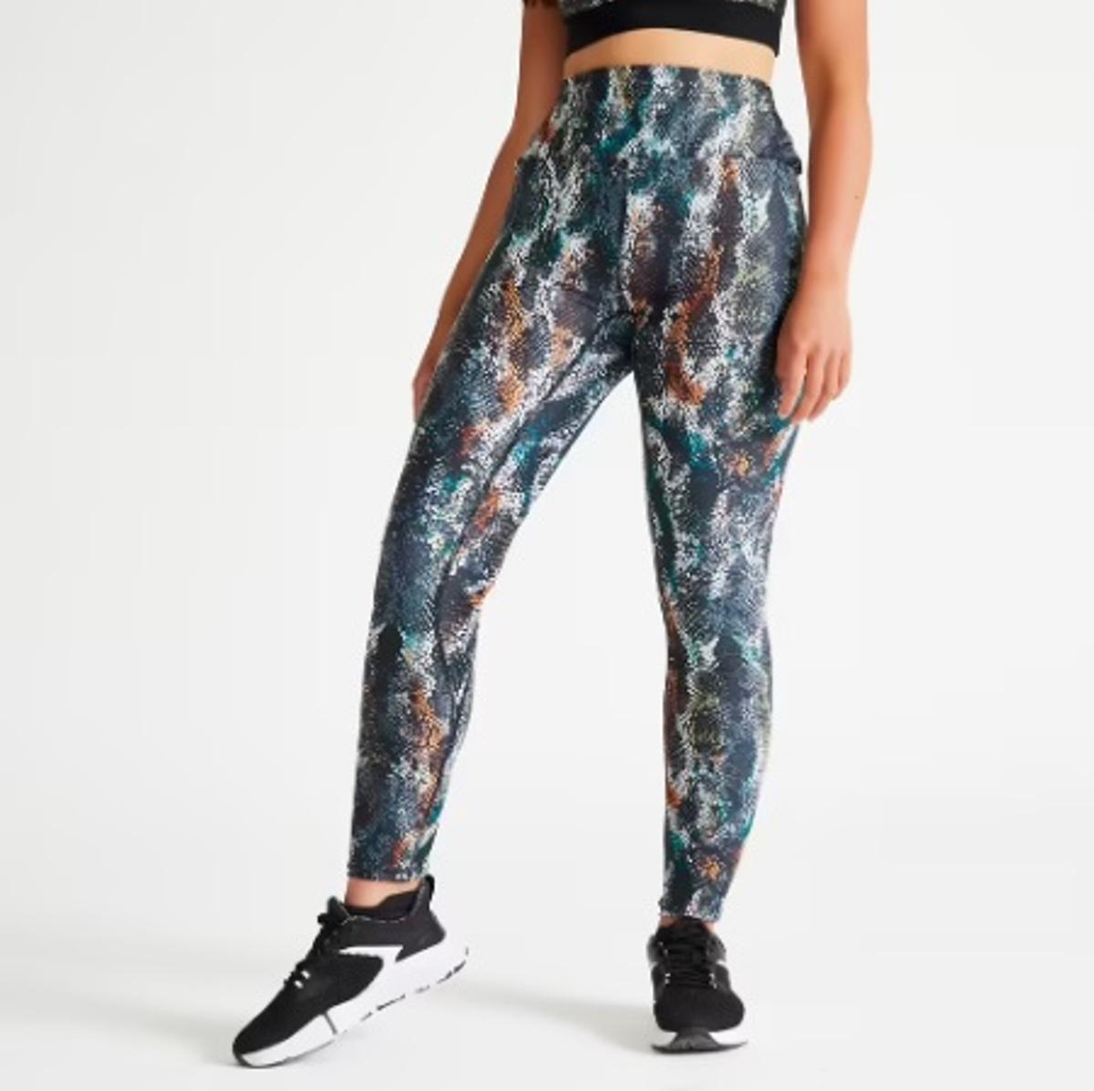 LEGGINS DECATHLON Decathlon llega con la prenda del invierno los leggins para hacer deporte que crean tendencia