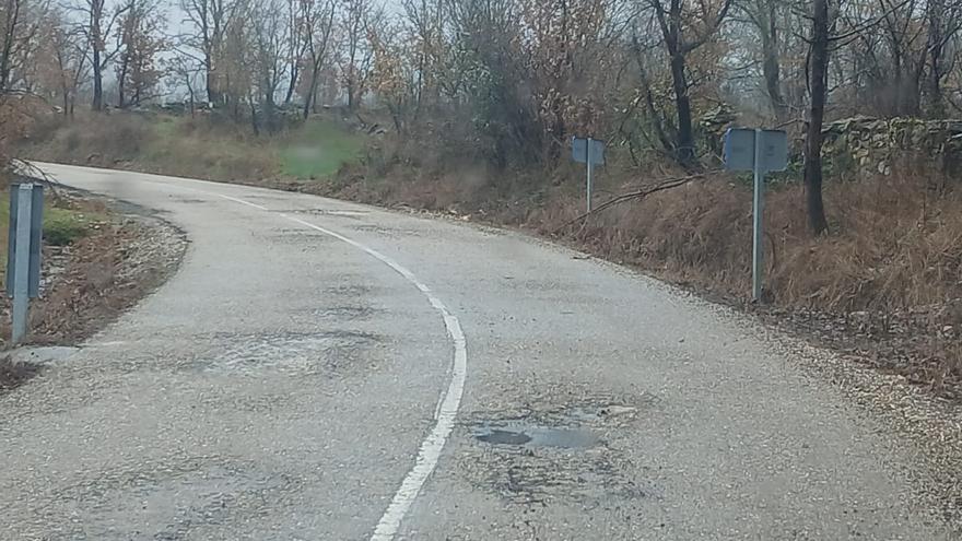 Arrancan las obras de reparación de la carretera entre Ferreras y Villardeciervos