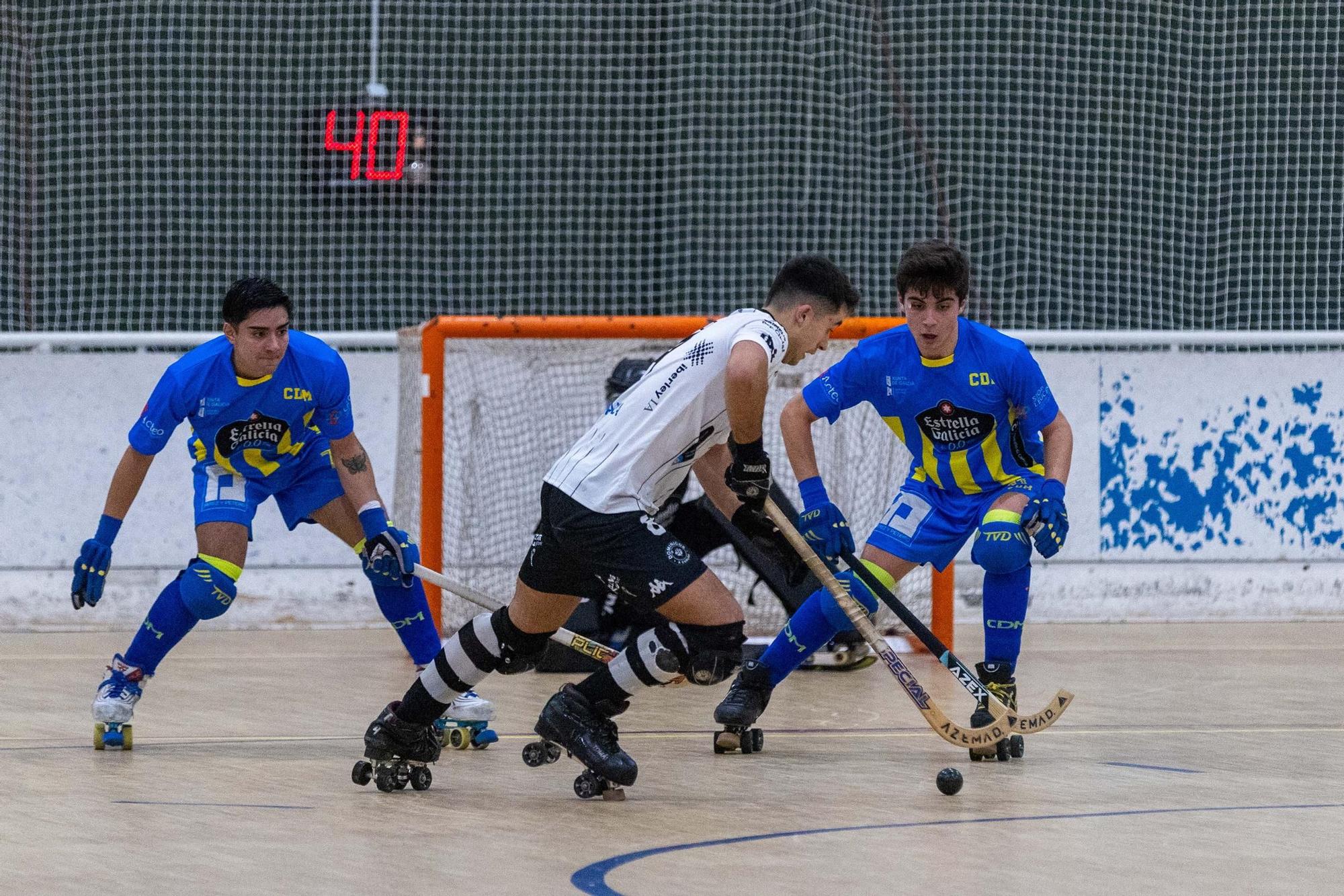 El Compañía se lleva el derbi de plata contra al Dominicos