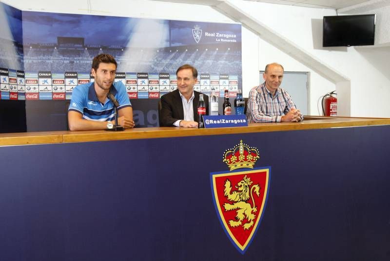 Presentación de Borja Bastón con el Real Zaragoza