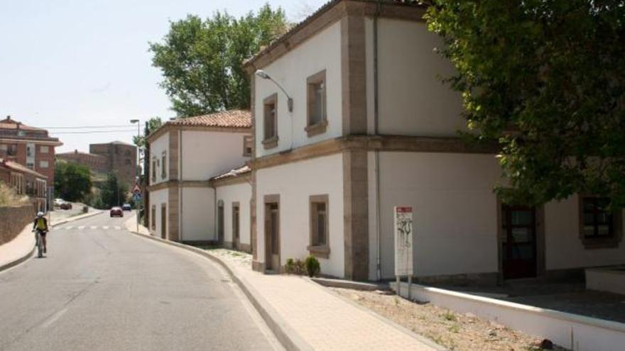 Albergue de peregrinos en la zona de la estación.