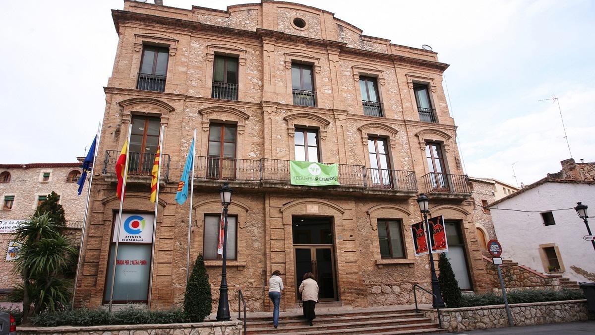 Fachada del Ayuntamiento de Calafell